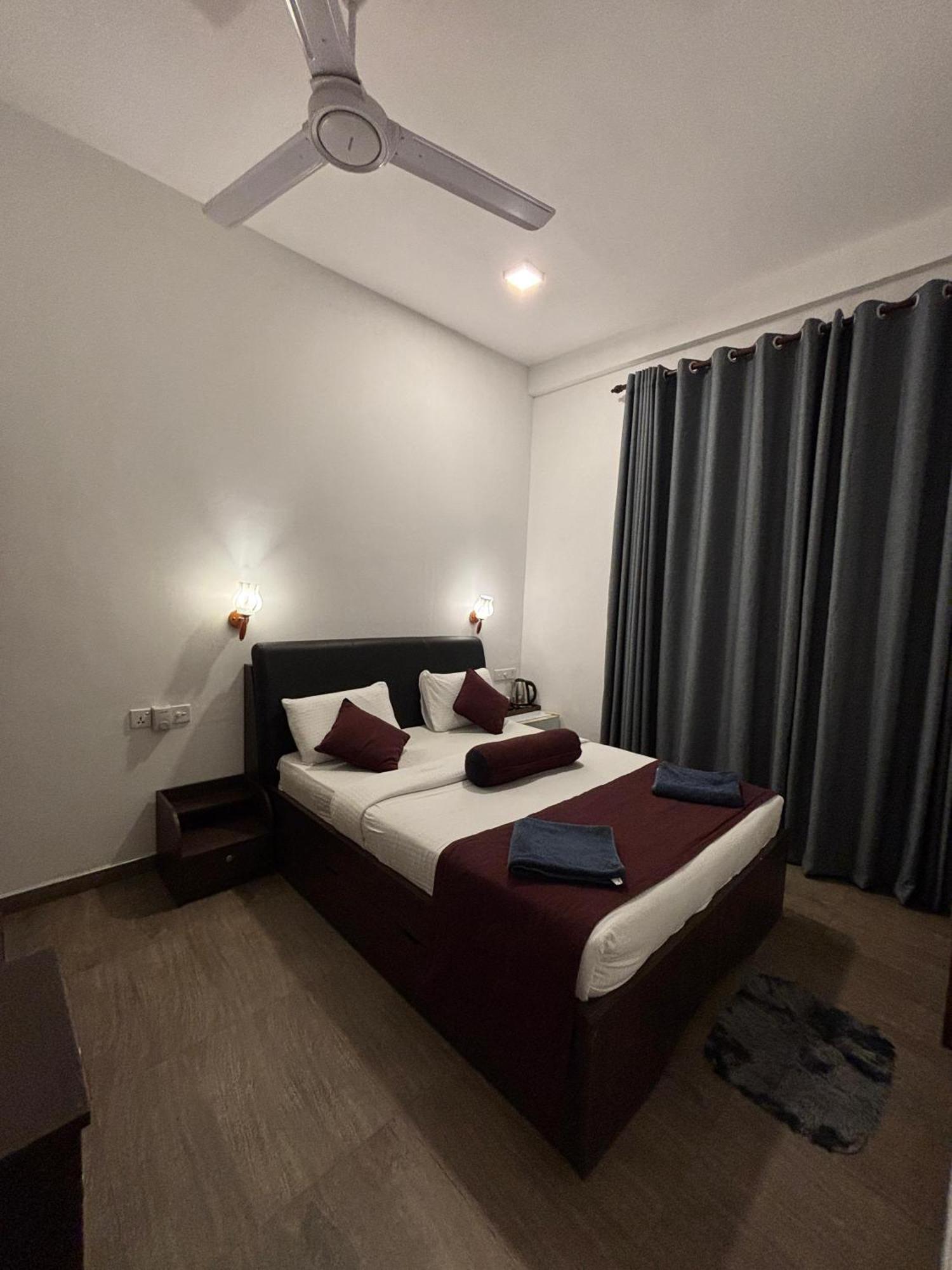 Shadow Inn Ела Стая снимка