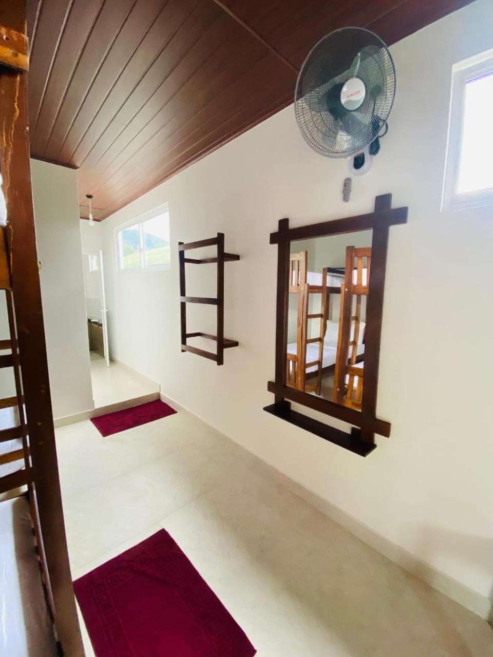 Shadow Inn Ела Екстериор снимка
