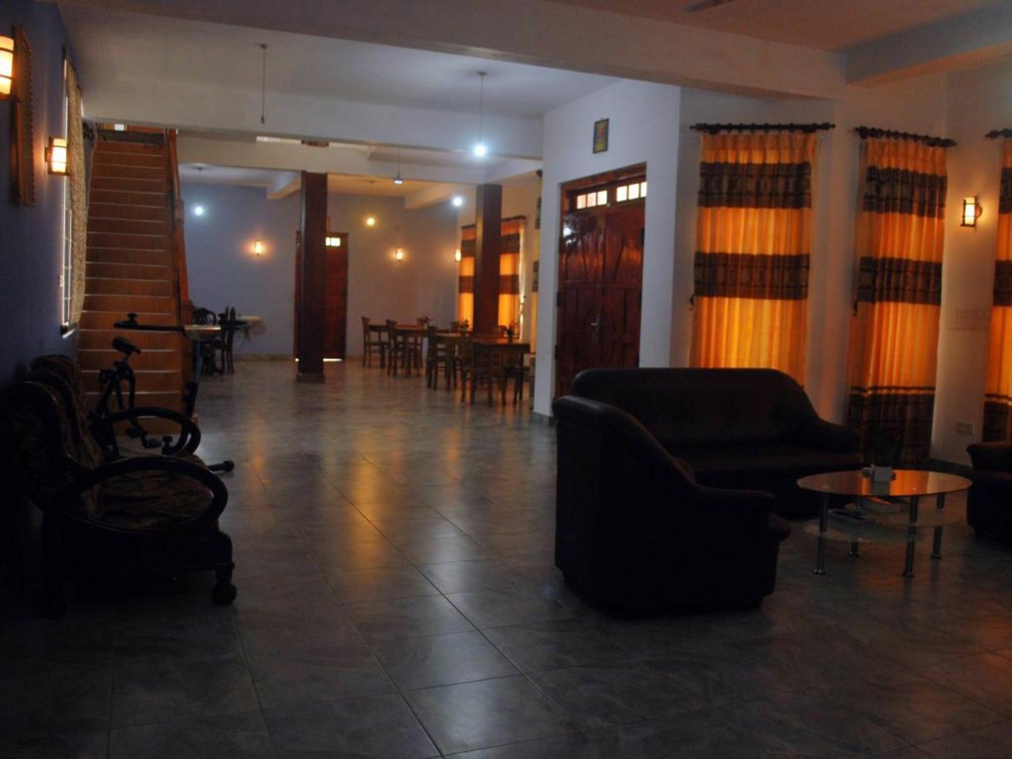 Shadow Inn Ела Екстериор снимка